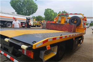 枝江附近拖车电话号码服务